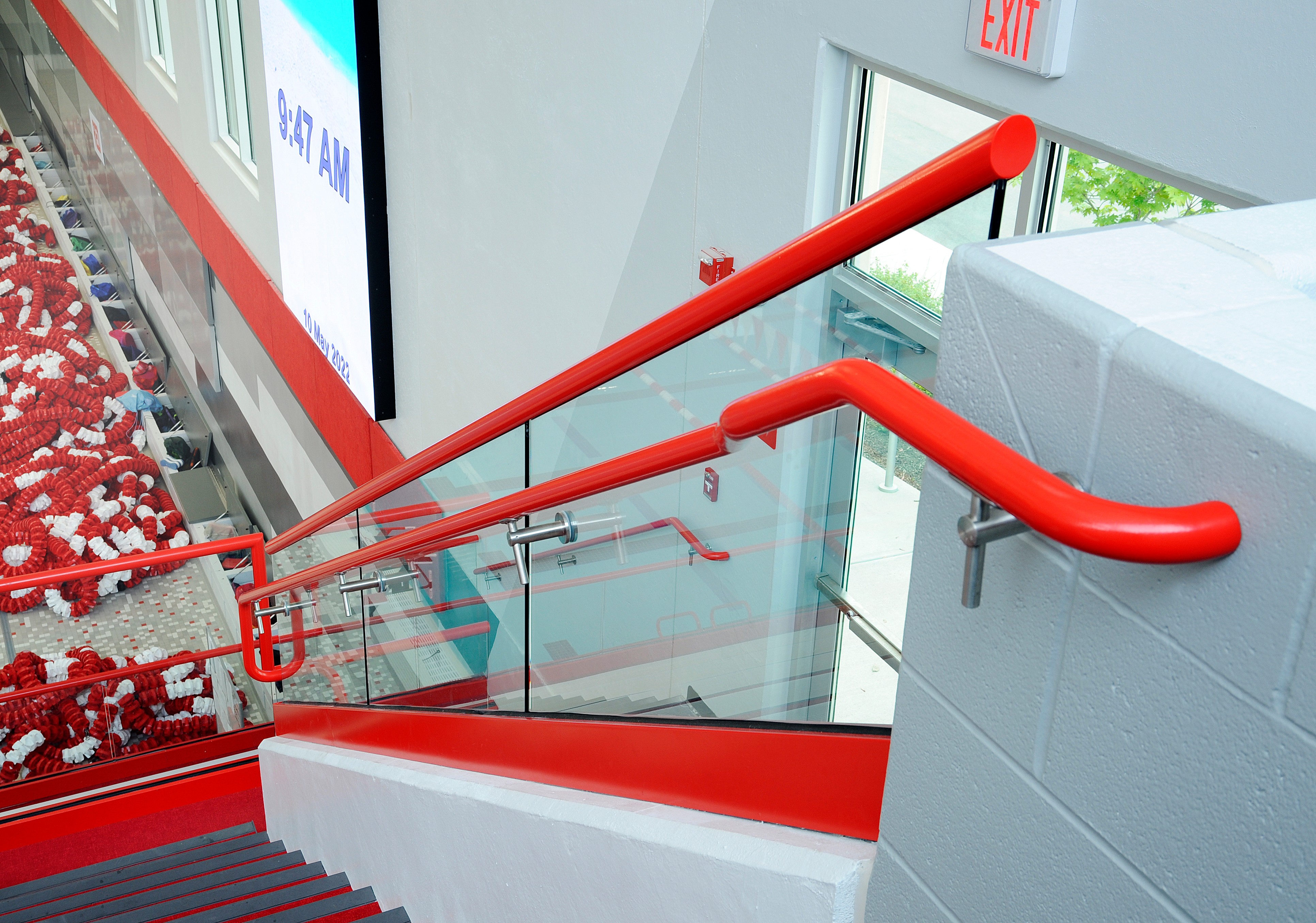Glass Mounted Assist