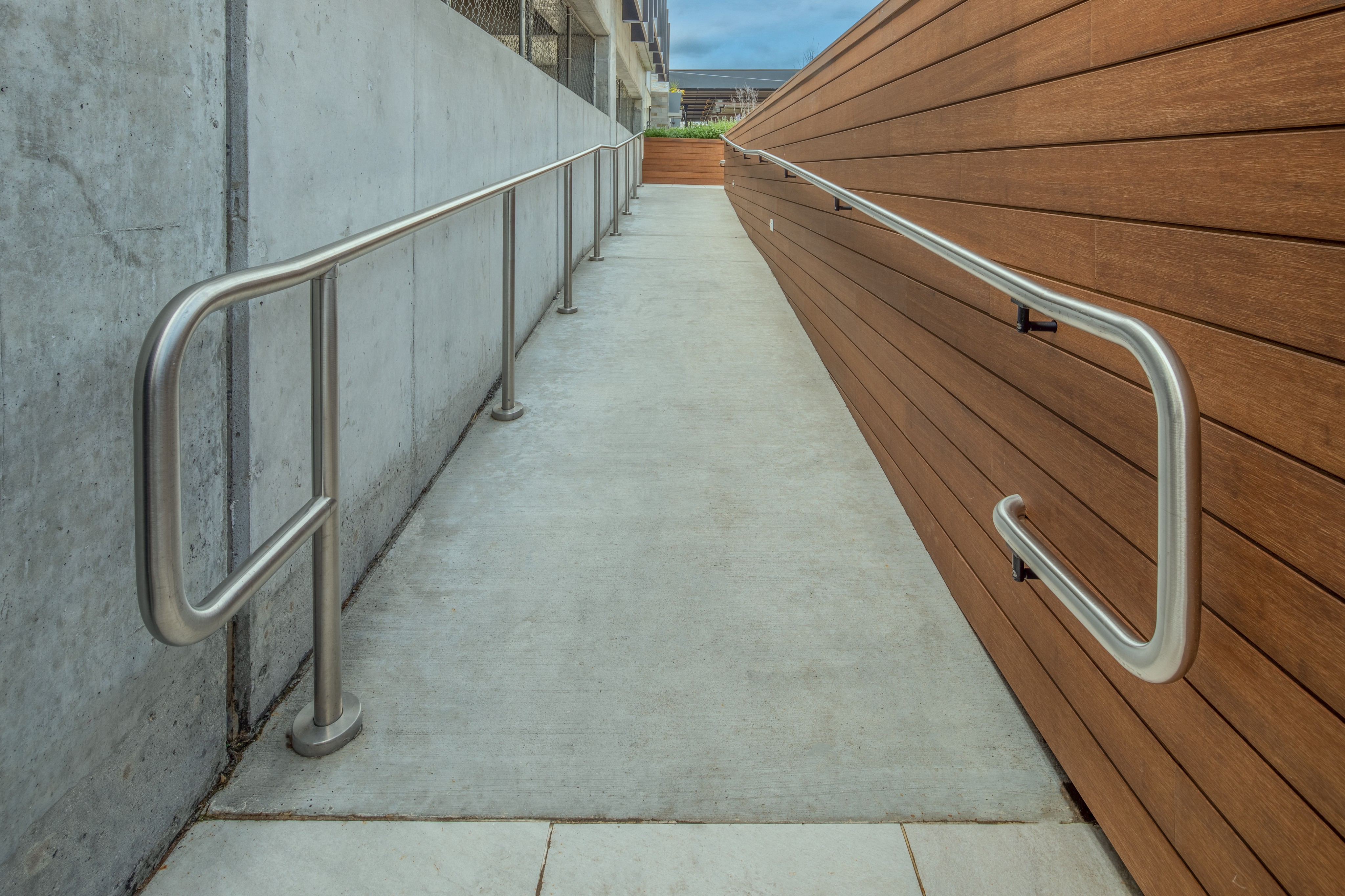 First Internet Bank Handrails-10