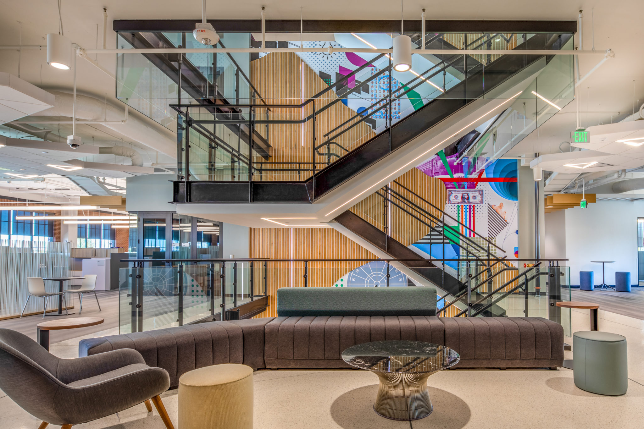 First-Internet-Bank-Interior-4-2048x1365